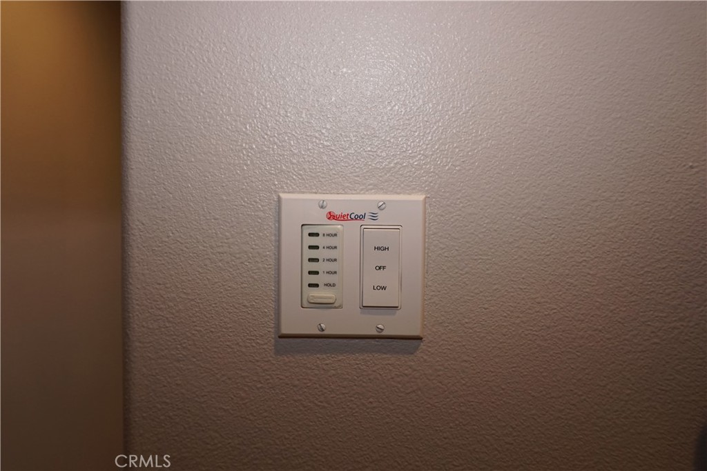 https://media.crmls.org/medias/72315ab5-a92b-4f2f-9c04-b7516bc6bdbf.jpg?preset=X-Large