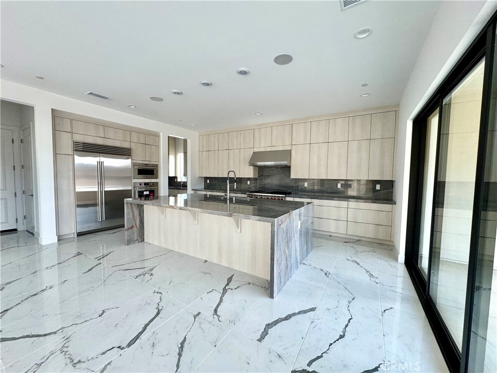 MLS #SR25243778 image #4