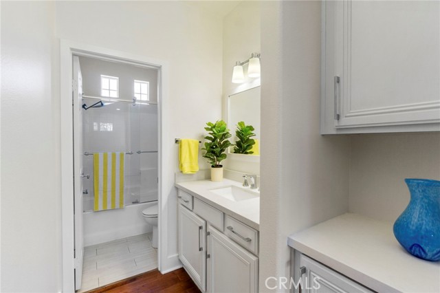 410 Timberwood, Irvine CA: https://media.crmls.org/medias/7231b2f3-8513-411b-8cb6-9221534b12b6.jpg