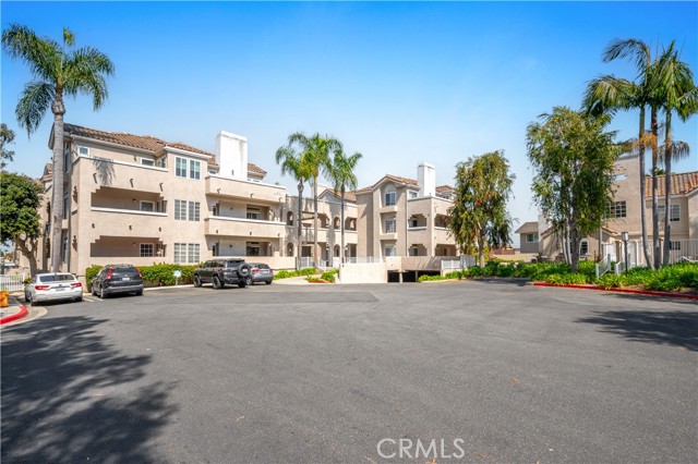Detail Gallery Image 55 of 59 For 4591 Warner Ave #101,  Huntington Beach,  CA 92649 - 3 Beds | 2 Baths