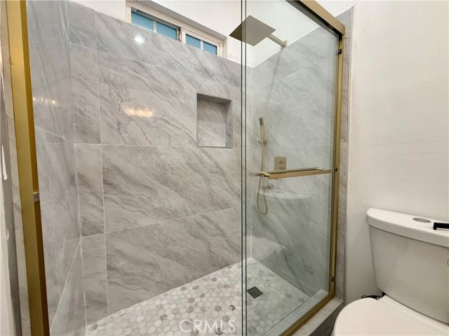 Detail Gallery Image 40 of 43 For 1327 W 97th Street, Los Angeles,  CA 90044 - 3 Beds | 2 Baths