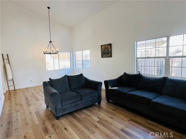 Detail Gallery Image 8 of 12 For 22628 Weatherly Ct, Wildomar,  CA 92595 - 3 Beds | 2/1 Baths