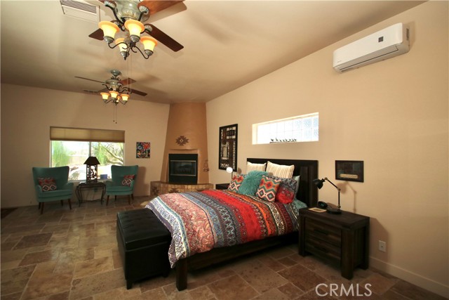 7125 Sunny Vista Road, Joshua Tree CA: https://media.crmls.org/medias/72335158-8b78-4765-b30a-e8a2fb12d9c3.jpg
