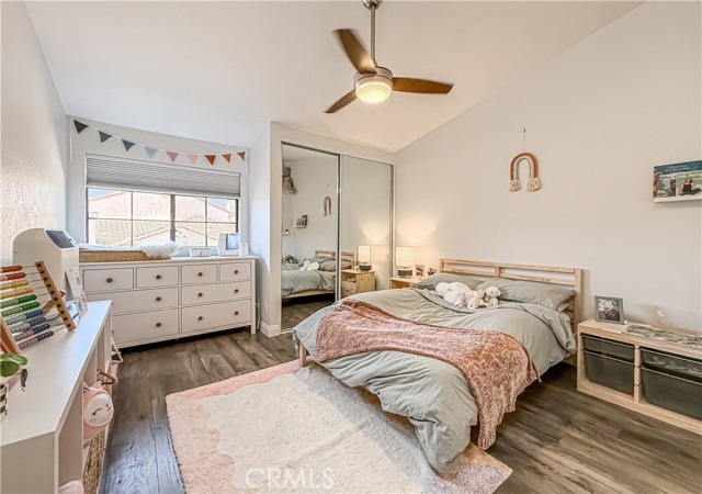 450 Country Club Drive, Simi Valley CA: https://media.crmls.org/medias/7233fb6f-94a1-4c17-bff3-5902774c0393.jpg