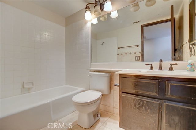 Image 30 of 52 For 681 Goldenrod Street
