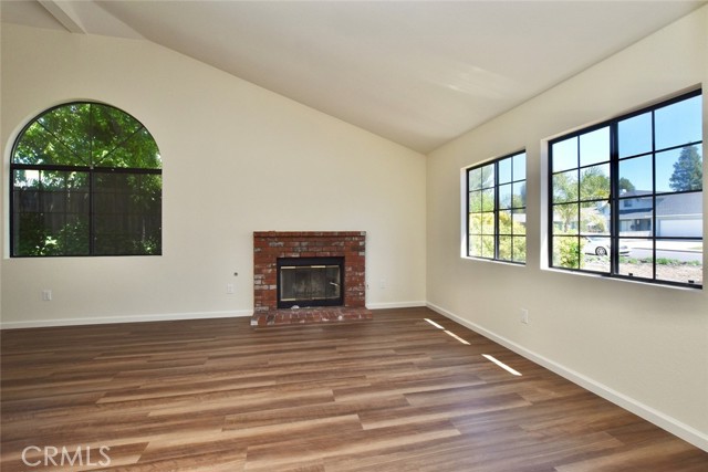 Detail Gallery Image 3 of 25 For 369 Quarterhorse Ln, Paso Robles,  CA 93446 - 3 Beds | 2 Baths
