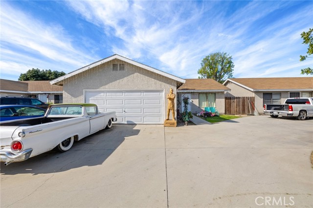 Detail Gallery Image 11 of 29 For 15551 Cornuta, Bellflower,  CA 90706 - – Beds | – Baths