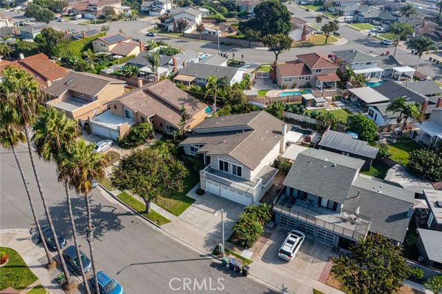 Detail Gallery Image 2 of 31 For 9622 La Capilla Ave, Fountain Valley,  CA 92708 - 4 Beds | 3 Baths