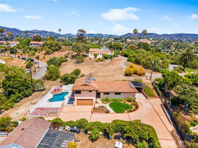 Detail Gallery Image 38 of 49 For 1238 Barbara Dr, Vista,  CA 92084 - 4 Beds | 2 Baths