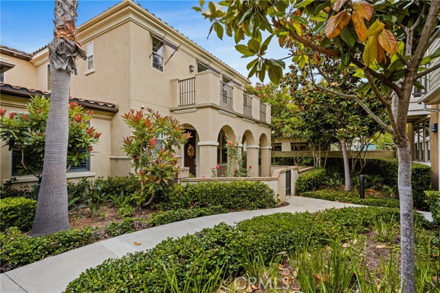 8315 Kendall Drive, Huntington Beach CA: https://media.crmls.org/medias/7237888b-edb0-4db8-9a4c-a033e427db1f.jpg