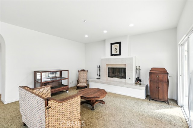 4931 Shoreline Way, Oxnard CA: https://media.crmls.org/medias/7238302a-3966-4e1e-841e-e6723859d184.jpg