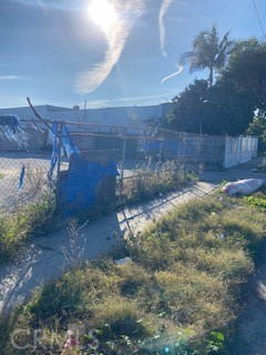 Detail Gallery Image 4 of 4 For 9200 Firth Bld, Los Angeles,  CA 90002 - – Beds | – Baths