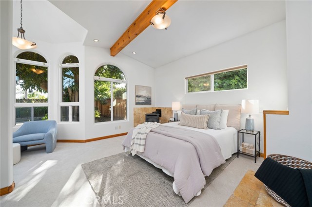 3273 Indiana Ave, Costa Mesa CA: https://media.crmls.org/medias/7238e328-778c-41fe-aab4-4cfbe0742a28.jpg