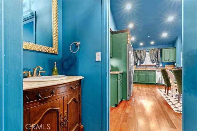 Detail Gallery Image 28 of 52 For 1253 Golden Rule, Lake Arrowhead,  CA 92352 - 4 Beds | 2/1 Baths