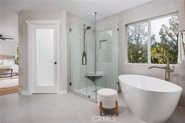 Detail Gallery Image 17 of 24 For 6 Hemingway Ct, Rancho Santa Margarita,  CA 92679 - 5 Beds | 4 Baths