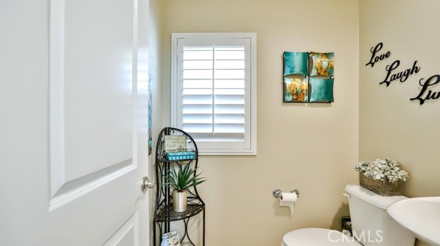 Detail Gallery Image 28 of 45 For 4693 Holly Ave, Long Beach,  CA 90805 - 3 Beds | 2/1 Baths