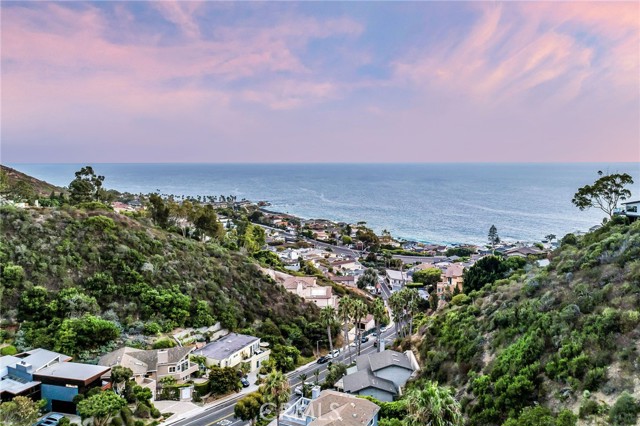 Detail Gallery Image 35 of 38 For 431 Nyes Pl, Laguna Beach,  CA 92651 - 4 Beds | 3/1 Baths