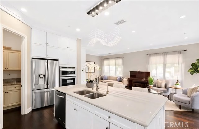 Detail Gallery Image 8 of 20 For 56 Purple Jasmine, Irvine,  CA 92620 - 4 Beds | 3 Baths