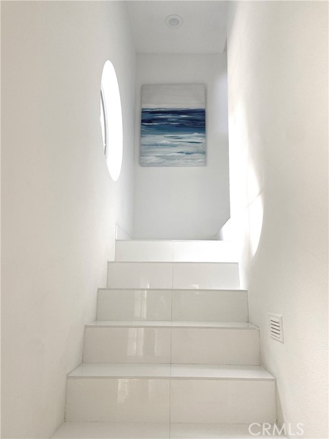 40 Anjou, Newport Coast CA: https://media.crmls.org/medias/723c06a0-a647-4cdf-b1a9-9121cb41689a.jpg