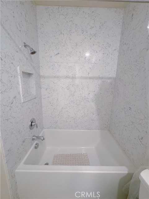 224 Geyser, Irvine CA: https://media.crmls.org/medias/723c6dca-0299-4dfb-8b87-46dbc05ab623.jpg