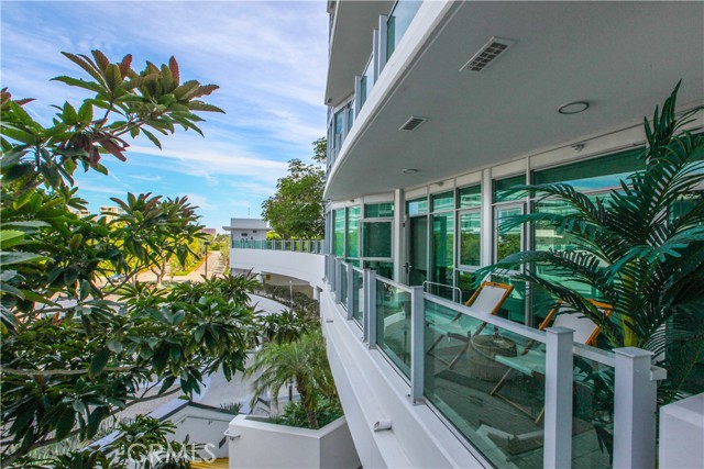 3141 Michelson Drive, Irvine CA: https://media.crmls.org/medias/723c76de-99c4-4c4d-8974-63bedf84cacb.jpg