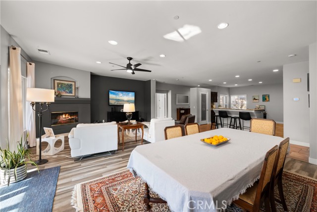 Detail Gallery Image 13 of 38 For 975 Alta Cresta, Palm Springs,  CA 92262 - 4 Beds | 3 Baths