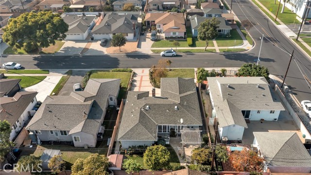 13406 Lancelot Avenue, Norwalk CA: https://media.crmls.org/medias/723d8c50-59c1-40a6-8772-f27e55384d34.jpg