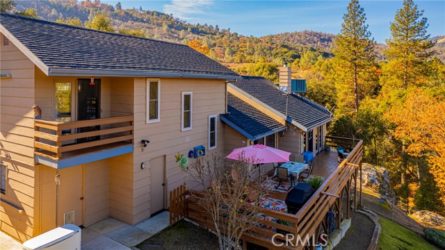 Detail Gallery Image 1 of 58 For 49803 Stillmeadow Ln, Oakhurst,  CA 93644 - 3 Beds | 2 Baths