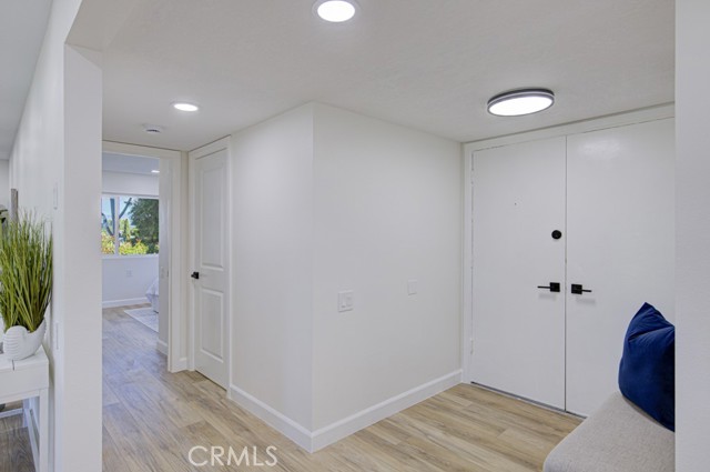 5499 Paseo Del Lago W, Laguna Woods CA: https://media.crmls.org/medias/723dd40e-a7fd-4f0a-9e21-268732a8a951.jpg