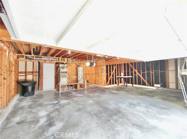 Three Car Garage