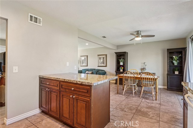 Detail Gallery Image 14 of 37 For 3212 Adelina, Norco,  CA 92860 - 3 Beds | 2 Baths