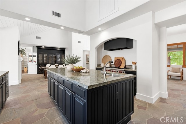 24305 Bridle Trail photo 6