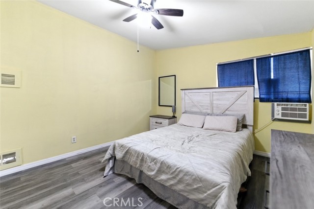 8876 Cypress Avenue, Riverside CA: https://media.crmls.org/medias/723f30c1-d810-4188-84d7-cc4873bb21e7.jpg