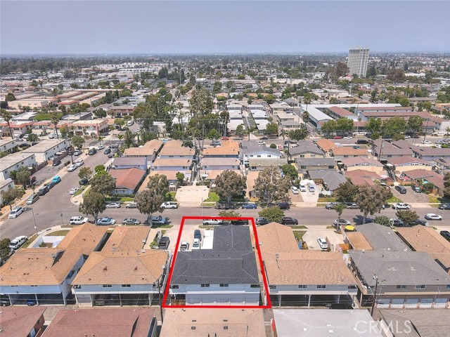 735 James Street, Costa Mesa CA: https://media.crmls.org/medias/723f796a-8dc2-4eea-a4c9-0c1bd4189a25.jpg