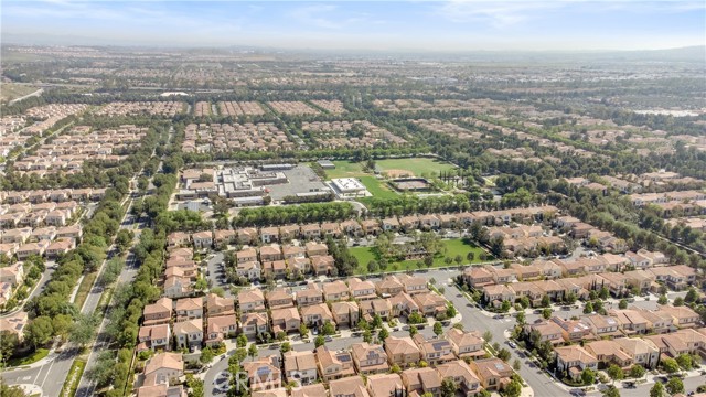 Detail Gallery Image 35 of 36 For 238 Shelbourne, Irvine,  CA 92620 - 4 Beds | 4 Baths