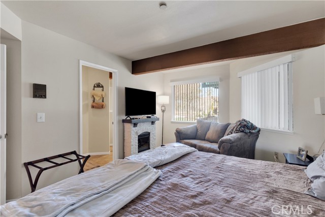 Detail Gallery Image 10 of 41 For 39802 Lakeview Dr #25,  Big Bear Lake,  CA 92315 - 2 Beds | 2 Baths