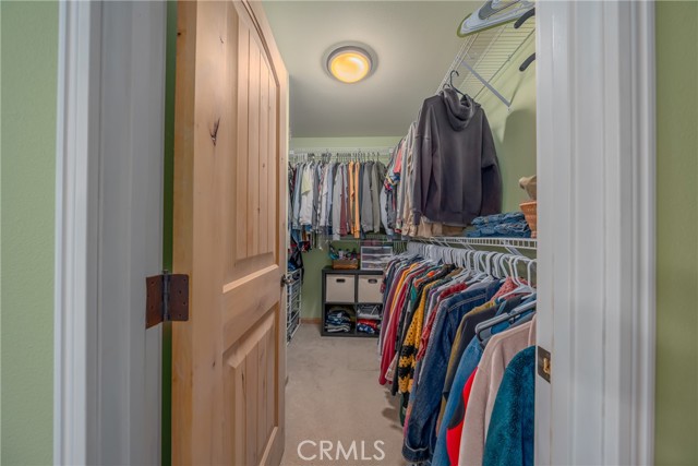 14274 Regina Way, Cobb CA: https://media.crmls.org/medias/72404075-185e-4fe4-83a9-ec5c97cd198b.jpg