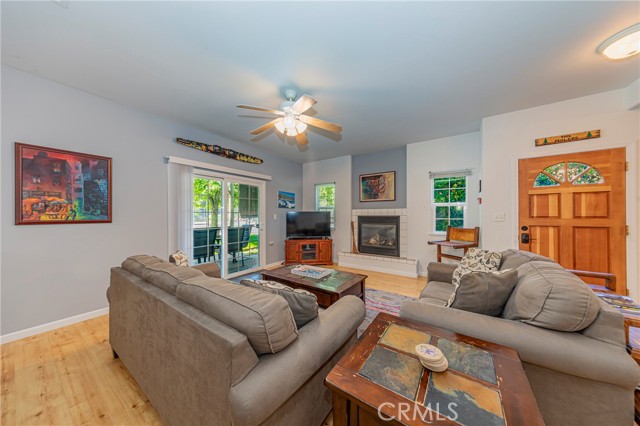 Detail Gallery Image 6 of 55 For 40333 Road 222 #102,  Bass Lake,  CA 93604 - 4 Beds | 2/1 Baths