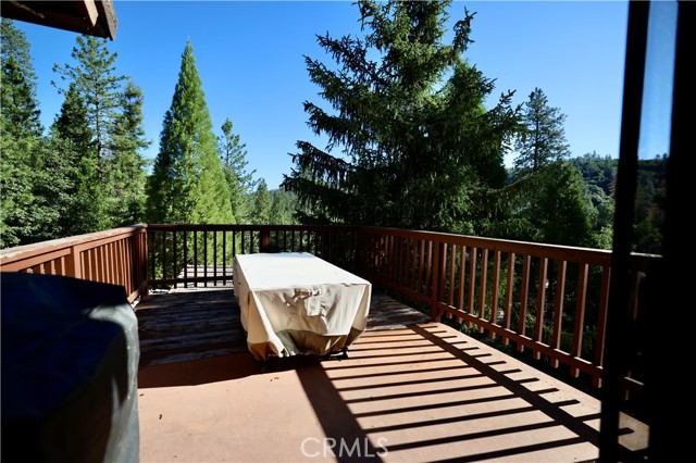 Detail Gallery Image 12 of 28 For 40547 Saddleback Rd, Bass Lake,  CA 93604 - 3 Beds | 2/1 Baths