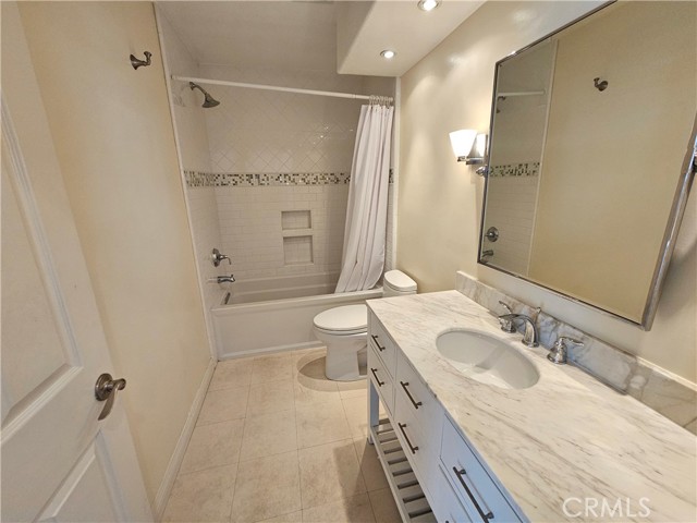 27 Tiburon Court, Manhattan Beach, California 90266, 2 Bedrooms Bedrooms, 0 ,2 BathroomsBathrooms,Residential,For Sale,Tiburon,0,SB26078984