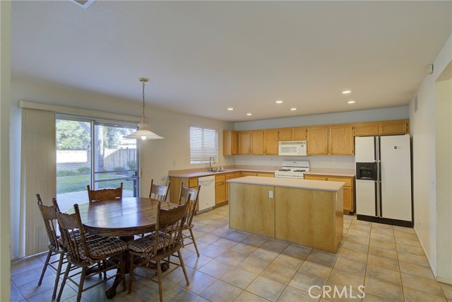 Detail Gallery Image 18 of 34 For 1283 Stephanie, Corona,  CA 92882 - 4 Beds | 2/1 Baths