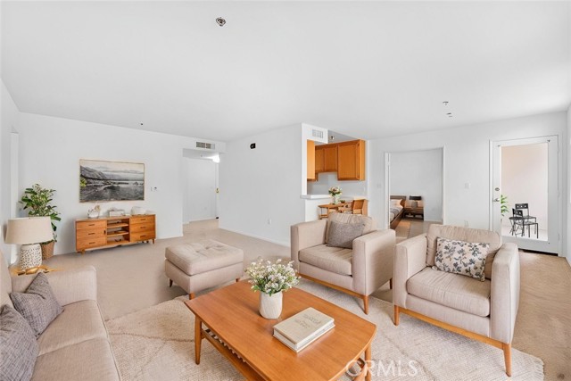 Detail Gallery Image 1 of 21 For 4501 Cedros Ave #243,  Sherman Oaks,  CA 91403 - 2 Beds | 2 Baths