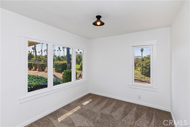 Detail Gallery Image 5 of 15 For 8615 Dufferin Ave, Riverside,  CA 92504 - 2 Beds | 1 Baths