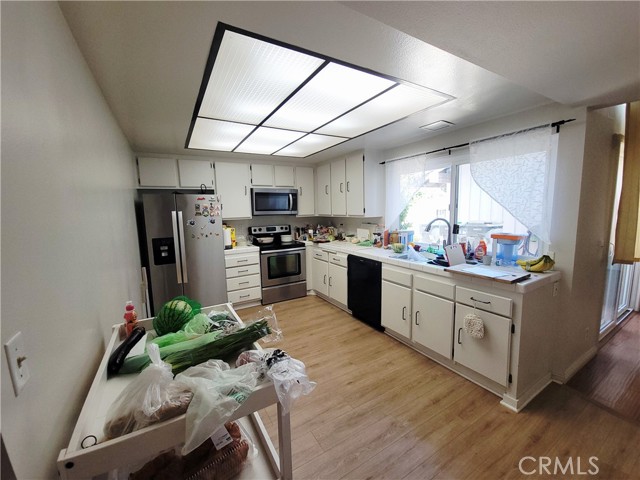 Detail Gallery Image 7 of 24 For 5022 Paseo De Vega, Irvine,  CA 92603 - 4 Beds | 2/1 Baths