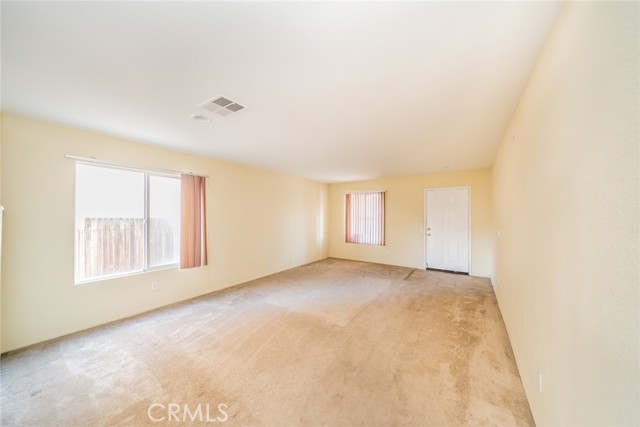 Detail Gallery Image 9 of 59 For 14051 Mare Ln, Victorville,  CA 92394 - 3 Beds | 2/1 Baths