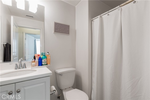Detail Gallery Image 16 of 38 For 25430 Temescal Valley Ln, Corona,  CA 92883 - 4 Beds | 2/1 Baths