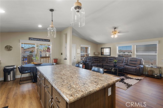 Detail Gallery Image 5 of 35 For 22241 Nisqually #103,  Apple Valley,  CA 92308 - 3 Beds | 2 Baths