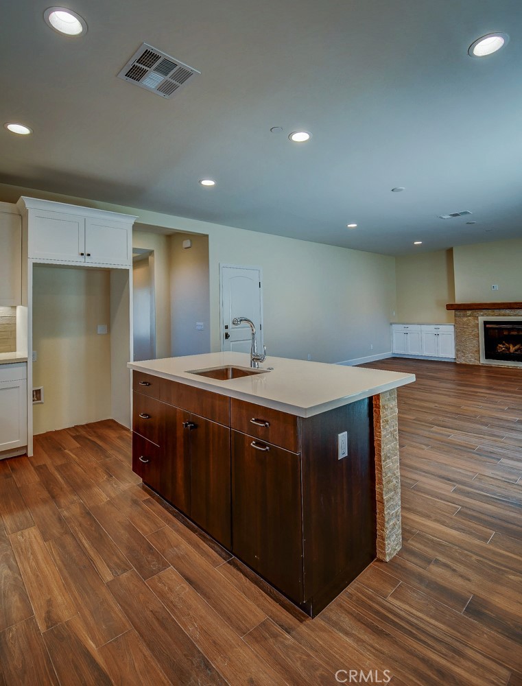 MLS #OC25099780 img 6