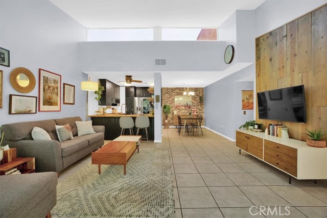 Detail Gallery Image 8 of 41 For 2510 N Whitewater Club Dr #C,  Palm Springs,  CA 92262 - 2 Beds | 2 Baths