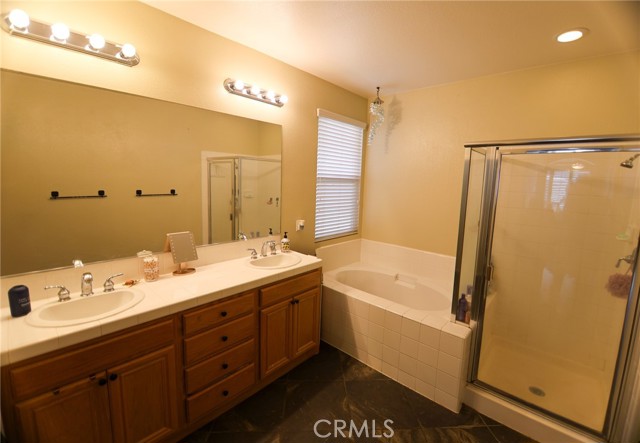 31532 Royal Oaks Drive, Temecula CA: https://media.crmls.org/medias/72473c71-6a9f-49ec-81bb-41ddbf51ddec.jpg